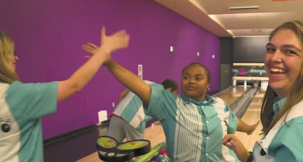 Collierville bowling alley gives special needs families new lane